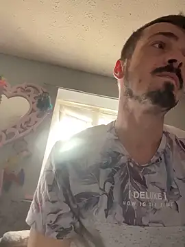 Snapshot of jaycoy22 chatting on 11, 9, 2025 jaycoy22 online show from 11, 9, 2025