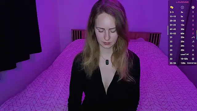 LyraHotty online show from 27, 3, 2026