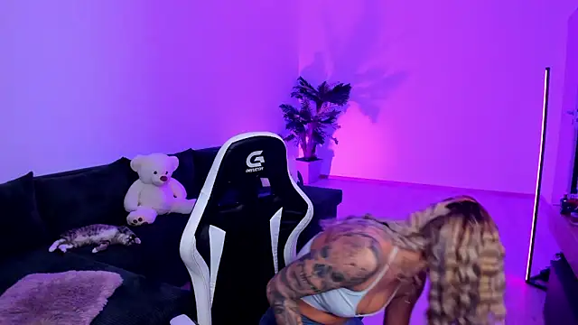 xPuka online show from 13, 3, 2026