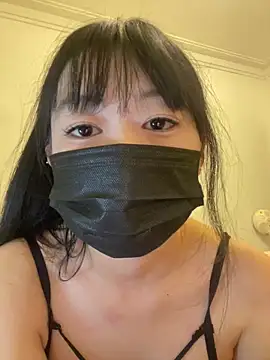 Snapshot of Minnie-2025 chatting on 28, 2, 2026 Minnie-2025 online show from 28, 2, 2026