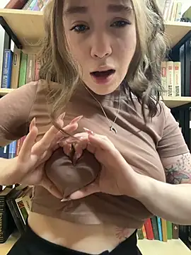 Mimiumuy online show from 2, 12, 2025