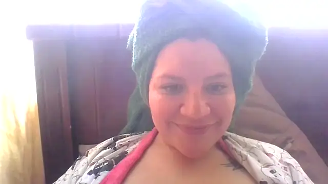 Snapshot of Isisflame chatting on 12, 11, 2025 Isisflame online show from 12, 11, 2025