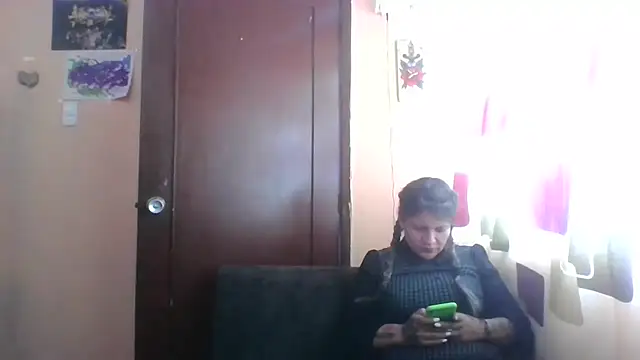 Snapshot of Isisflame chatting on 13, 12, 2025 Isisflame online show from 13, 12, 2025