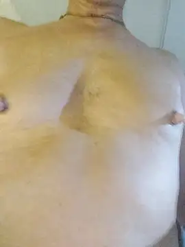 Snapshot of slaveman4you chatting on 20, 10, 2025 slaveman4you online show from 20, 10, 2025