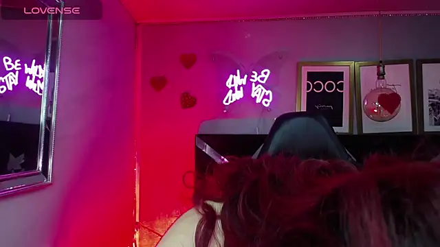 Red Bunny v online show from 4, 6, 2026