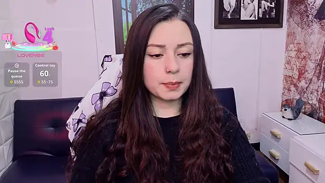 Snapshot of Eva_Roussell chatting on 3, 6, 2026 Eva Roussell online show from 3, 6, 2026