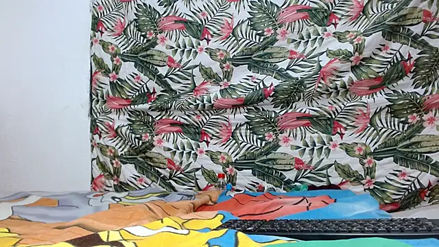 smallkarlakarla online show from 14, 1, 2026