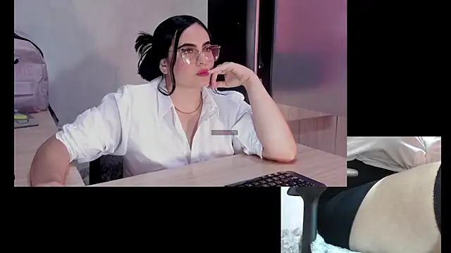 Snapshot of sofiiacarson chatting on 7, 3, 2026 sofiiacarson online show from 7, 3, 2026