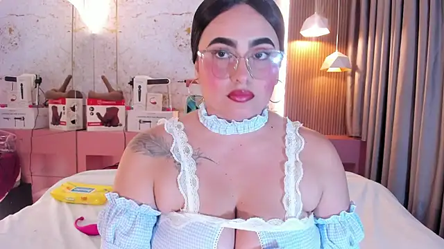 sofiiacarson online show from 24, 7, 2026