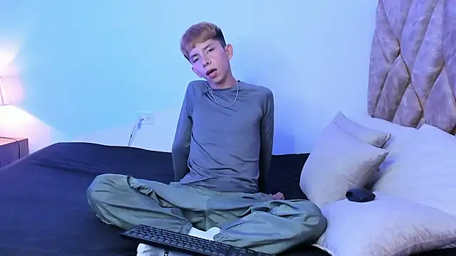 Snapshot of Hyunjin_Son chatting on 21, 12, 2025 Hyunjin Son online show from 21, 12, 2025