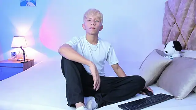 Snapshot of Hyunjin_Son chatting on 8, 1, 2026 Hyunjin Son online show from 8, 1, 2026