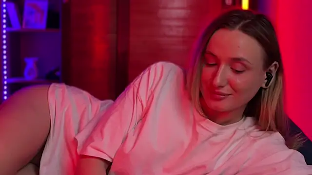 LovaMay online show from 22, 2, 2026