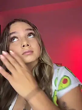 AnnyLopezzz  online show from 3, 10, 2025