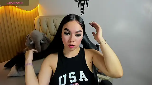 MOLLYSPENCER1 online show from 4, 7, 2026