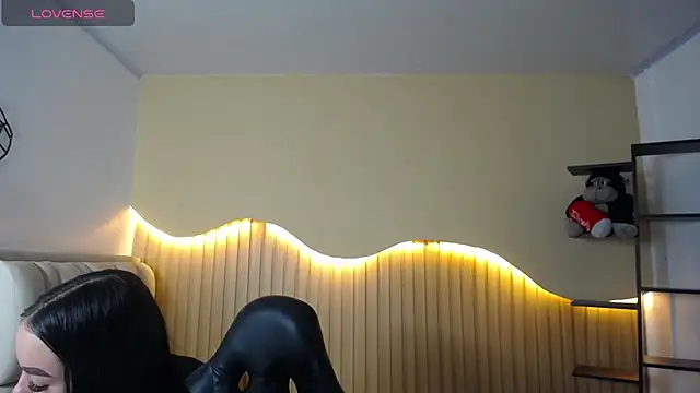 MOLLYSPENCER1 online show from 28, 7, 2026