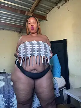 Snapshot of Curvycandy95 chatting on 15, 7, 2026 Curvycandy95 online show from 15, 7, 2026