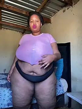Snapshot of Curvycandy95 chatting on 18, 7, 2026 Curvycandy95 online show from 18, 7, 2026