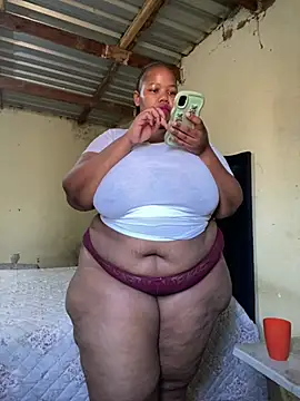 Snapshot of Curvycandy95 chatting on 27, 7, 2026 Curvycandy95 online show from 27, 7, 2026