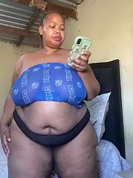 Snapshot of Curvycandy95 chatting on 28, 7, 2026 Curvycandy95 online show from 28, 7, 2026