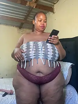 Snapshot of Curvycandy95 chatting on 3, 8, 2026 Curvycandy95 online show from 3, 8, 2026