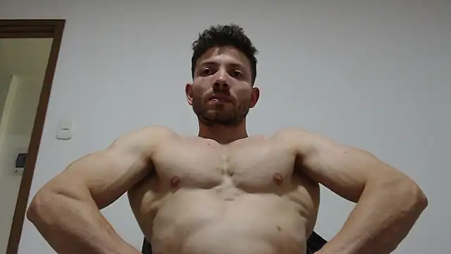 Snapshot of Rocky_Muscle chatting on 11, 1, 2026 Rocky Muscle online show from 11, 1, 2026