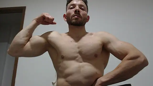 Snapshot of Rocky_Muscle chatting on 16, 1, 2026 Rocky Muscle online show from 16, 1, 2026