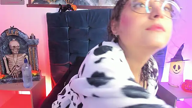 Milu04   online show from 7, 10, 2025