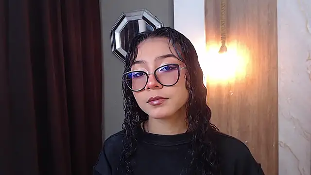 Snapshot of honeymoon_12 chatting on 20, 2, 2026 honeymoon 12 online show from 20, 2, 2026