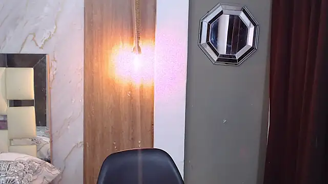 Snapshot of honeymoon_12 chatting on 28, 2, 2026 honeymoon 12 online show from 28, 2, 2026