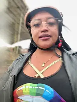 -Mia1 online show from 5, 8, 2026