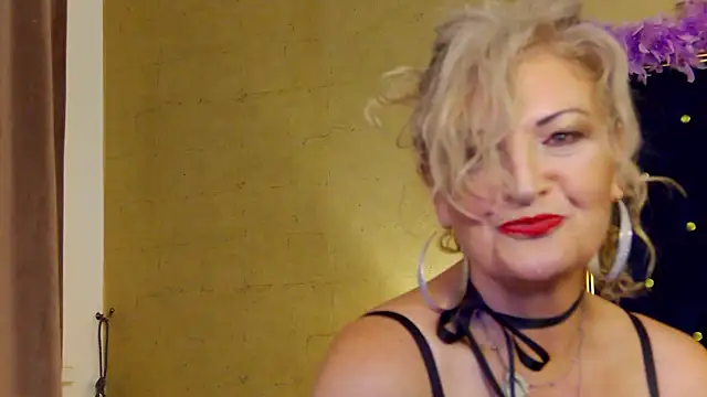 Snapshot of Allura_Jenson chatting on 5, 7, 2026 Allura Jenson online show from 5, 7, 2026
