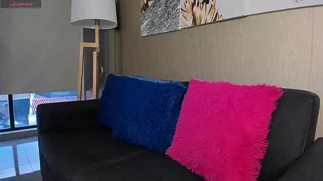 VicttoriaSantini online show from 20, 10, 2025