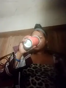 Snapshot of Ladiv33 chatting on 6, 11, 2025 Ladiv33 online show from 6, 11, 2025