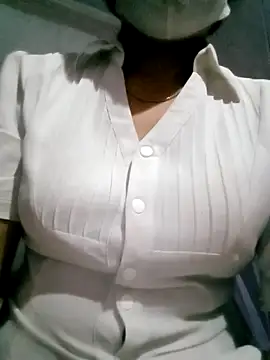 Snapshot of lomi-79 chatting on 11, 9, 2025 lomi-79 online show from 11, 9, 2025