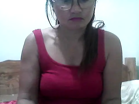 nathalie0045 online show from 8, 6, 2026