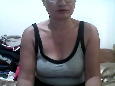 nathalie0045 online show from 12, 6, 2026