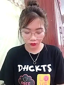 Snapshot of MyMy08 chatting on 19, 12, 2025 MyMy08 online show from 19, 12, 2025