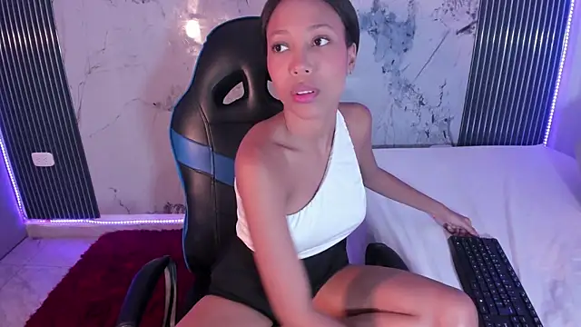 Snapshot of Mia_Duarte1 chatting on 9, 9, 2025 Mia Duarte1 online show from 9, 9, 2025