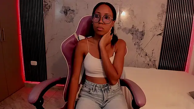 Snapshot of Mia_Duarte1 chatting on 26, 6, 2026 Mia Duarte1 online show from 26, 6, 2026