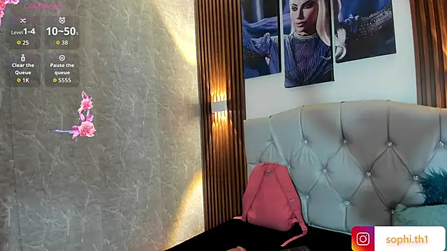 Sophi Thaylorr online show from 26, 9, 2025