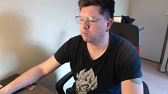 Snapshot of blueandwhite1 chatting on 29, 1, 2025 blueandwhite1 online show from 29, 1, 2025