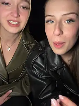 Snapshot of lisapeperoni chatting on 6, 3, 2026 lisapeperoni online show from 6, 3, 2026