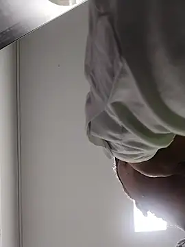 Snapshot of danigarci2307 chatting on 6, 3, 2026 danigarci2307 online show from 6, 3, 2026