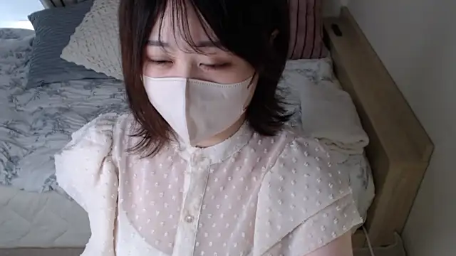 Snapshot of mi__san chatting on 27, 9, 2025 mi san online show from 27, 9, 2025