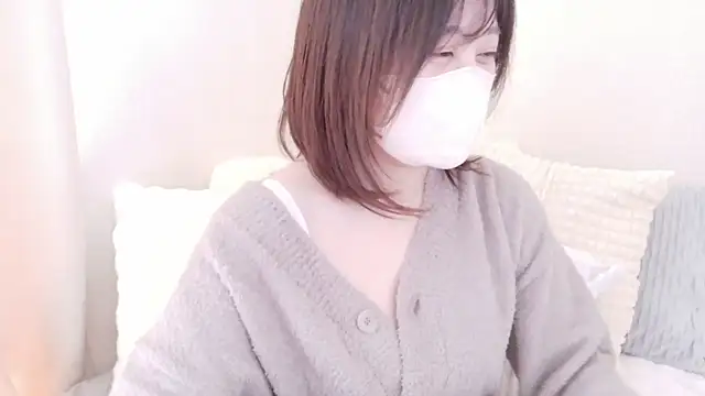 Snapshot of mi__san chatting on 30, 11, 2025 mi san online show from 30, 11, 2025