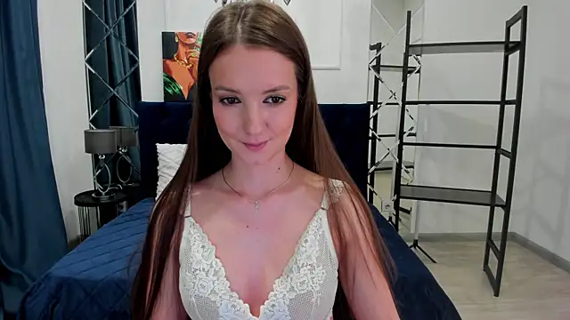 LoraSunnyy online show from 4, 5, 2026
