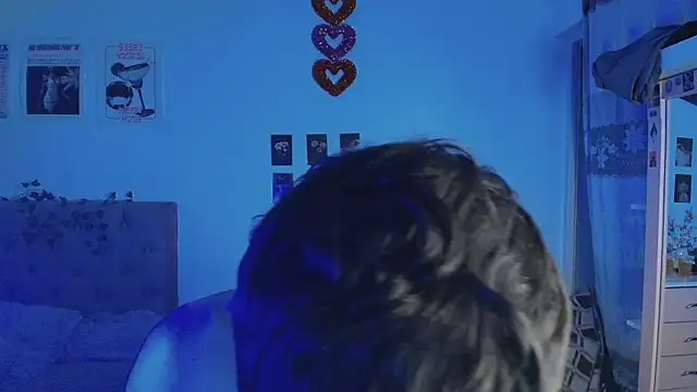 Snapshot of 2cyboy_ chatting on 23, 9, 2025 2cyboy online show from 23, 9, 2025