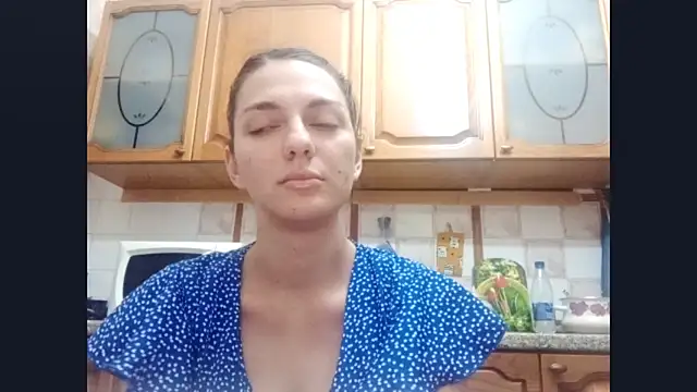 Snapshot of SinlessTaking chatting on 18, 9, 2025 SinlessTaking online show from 18, 9, 2025