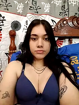 emmii cute online show from 4, 10, 2025