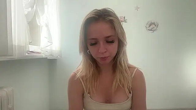 ClaudiaAmore online show from 15, 9, 2025